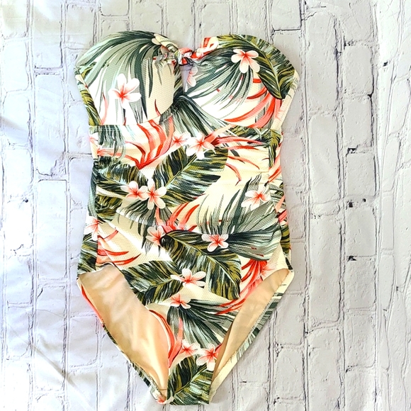 Kona Sol Other - NWOT Kona Sol swimsuit, M